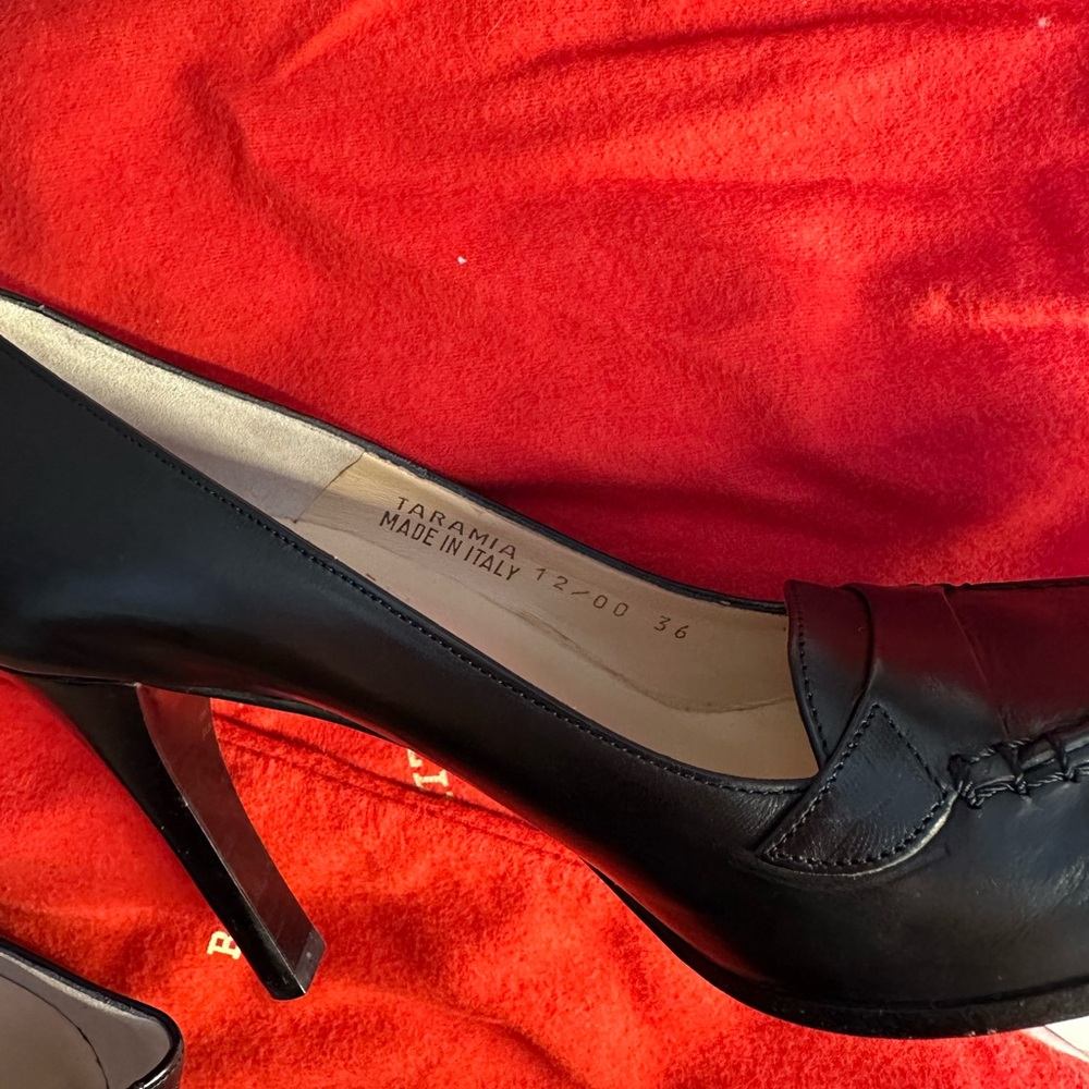 Bally Heels - Picture 5 of 11